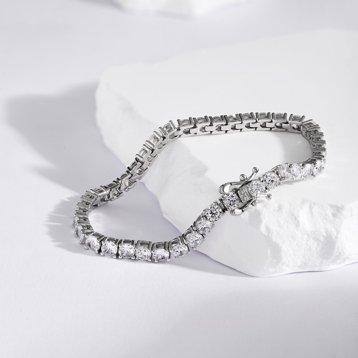 [Vivid Aurora]Luxurious Ornate Round Cut Tennis Bracelet